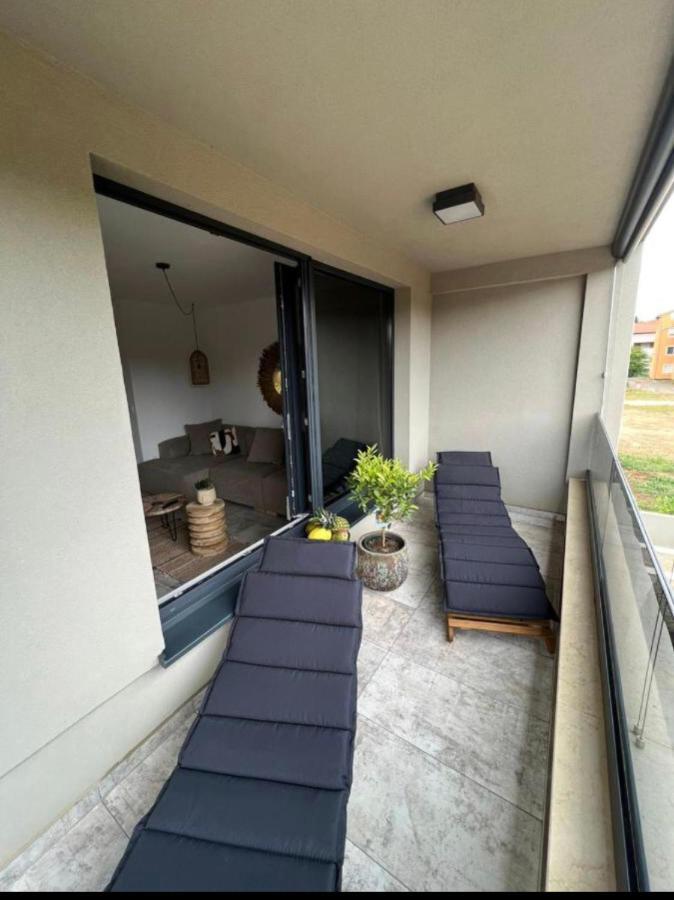 Apartmani Cube A 메덜린 외부 사진
