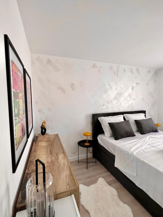 Apartmani Cube A 메덜린 외부 사진