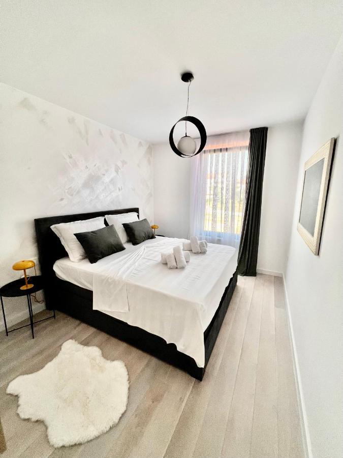 Apartmani Cube A 메덜린 외부 사진